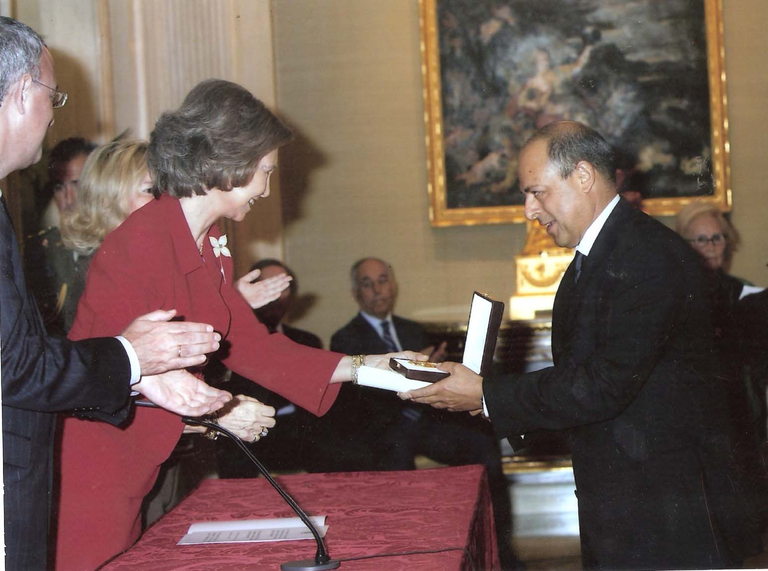 Cruz de Oro de la Orden Civil de la Solidaridad Social. ALPE en el